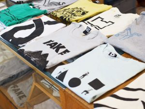 T-shirts / Siebdruck / Plain & Black