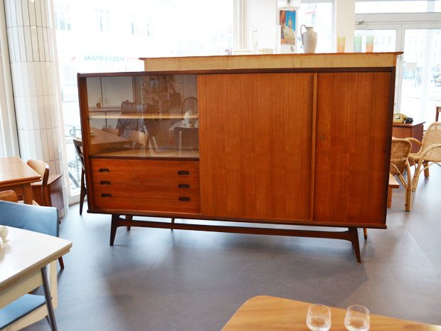 Highboard