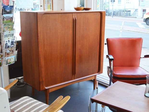 Highboard Teakholz von Bernhard Pedersen für Bernhard Pedersen & Son Dänemark