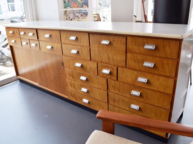 Apothekerschrank / Schubladenschrank (250cm)