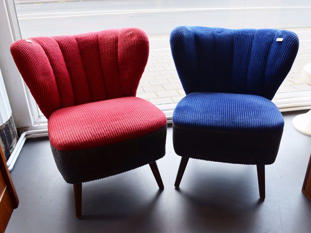 2 Cocktailsessel (rot & blau)