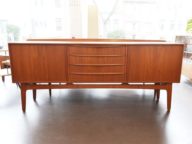 Teak Sideboard von Svend Aage Madsen für Knudsen & Son