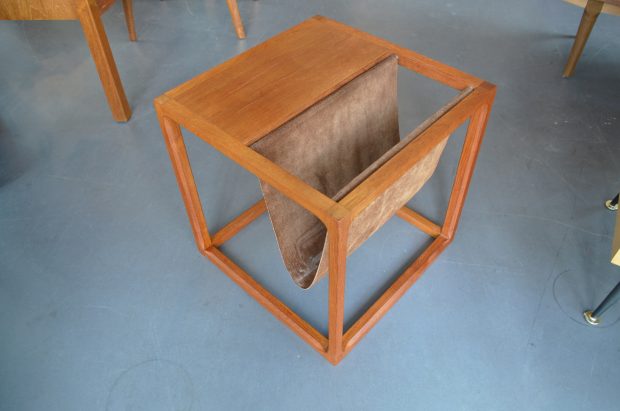 Zeitungstisch Teak & Wildleder / Kai Kristiansen
