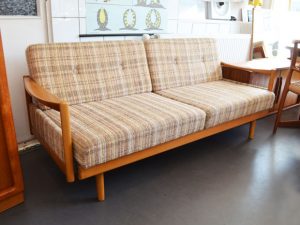 Sofa STELLA von Wilhelm / Walter Knoll // Knoll Antimott