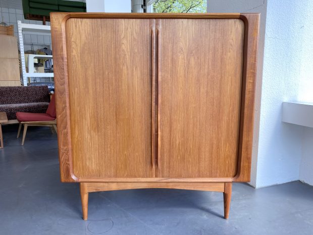 Teak Schrank / Highboard von Bernhard Pedersen & Søn, Denmark / Jalousietüren