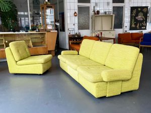 Sofa mit Sessel in Kiwigrün