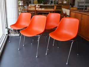 4er Set orangene Kunststoffstühle von Eero Aarnio für ASKO, Finnland