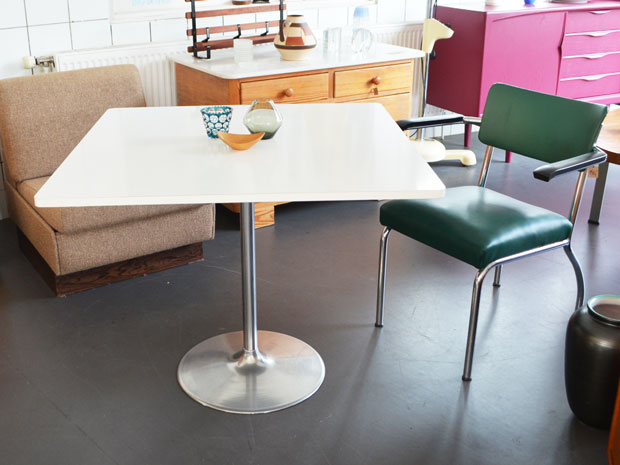 Gilde 50921 Ontbijtplankje Hert Met Bolenhoed - Resopal 23,5 X 14,5 Cm Wit - Made In Germany