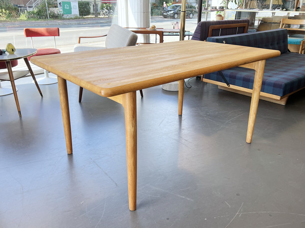 Esstisch aus Eiche (massiv) von J.L. Møllers, Denmark