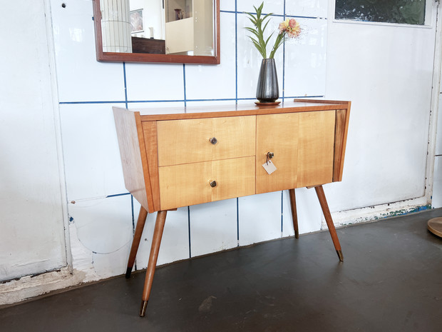 kleines Sideboard / Flurschränkchen 60er