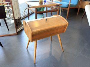 Nähkasten / Nussbaum