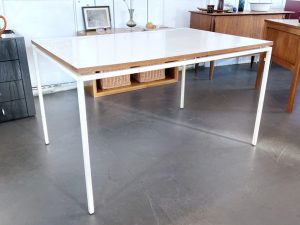 Esstisch aus Metall, Teak & Resopal