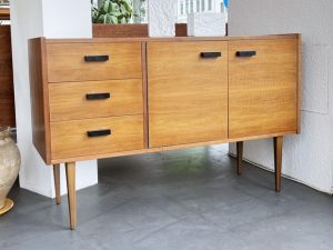 60er Jahre Nussbaum Sideboard