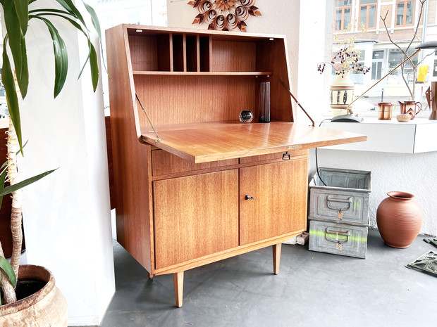 Kleiner Teak Sekretär