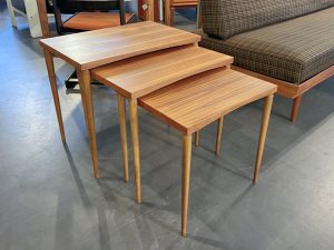 3er Set Nussbaum Satztische