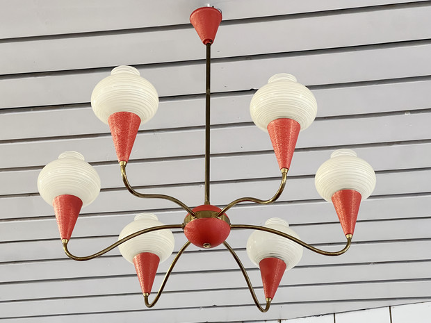 6-flammige rote Deckenleuchte / Schrumpflack / Glas & Messing