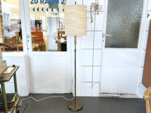 Stehleuchte aus Messing, 60er Jahre