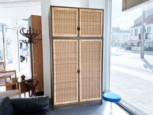 Kleiderschrank mit Türen aus Rattangeflecht von Sebastian Muggenthaler / Doppeltür