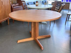 Runder dänischer Teak Esstisch / 2x erweiterbar / D 120 cm