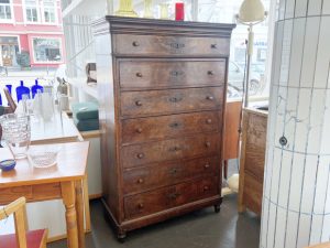 Hohe Gründerzeit Kommode mit 7 Schubladen