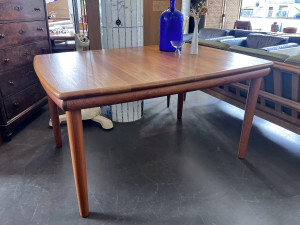 Teak Esstisch von Glostrup / Massivholzplatte / 2 Erweiterungen