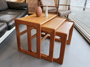 Set Teak Satztische / Beistelltische