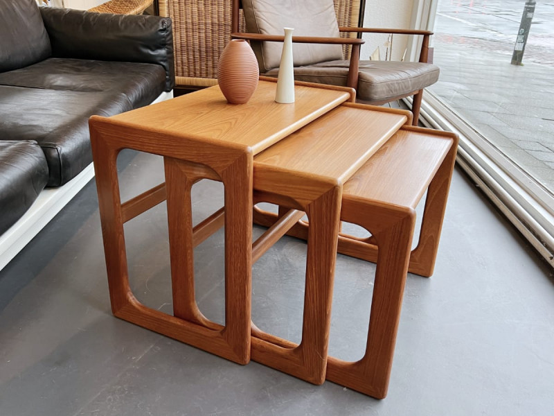Set Teak Satztische / Beistelltische