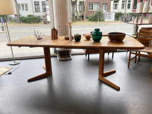Dänischer Esstisch aus massiver Eiche, 2 Einlegeplatten