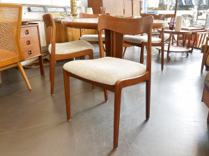 4er Set Teak Stühle von K.S. Møbler / Korup Stolefabrik / Neubezug auf Wunsch möglich