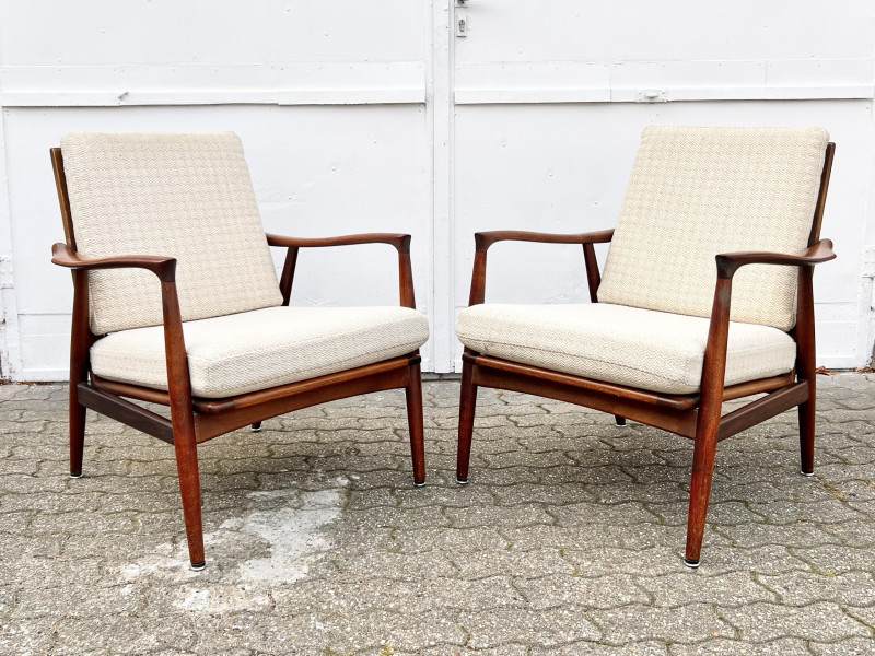 2er Set Teak Sessel mit Wollbezug