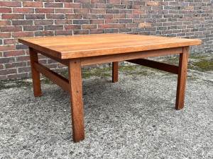 Niels Bach Massivholz Couchtisch