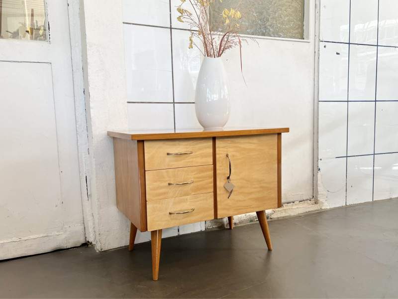 kleines Sideboard / Schränkchen